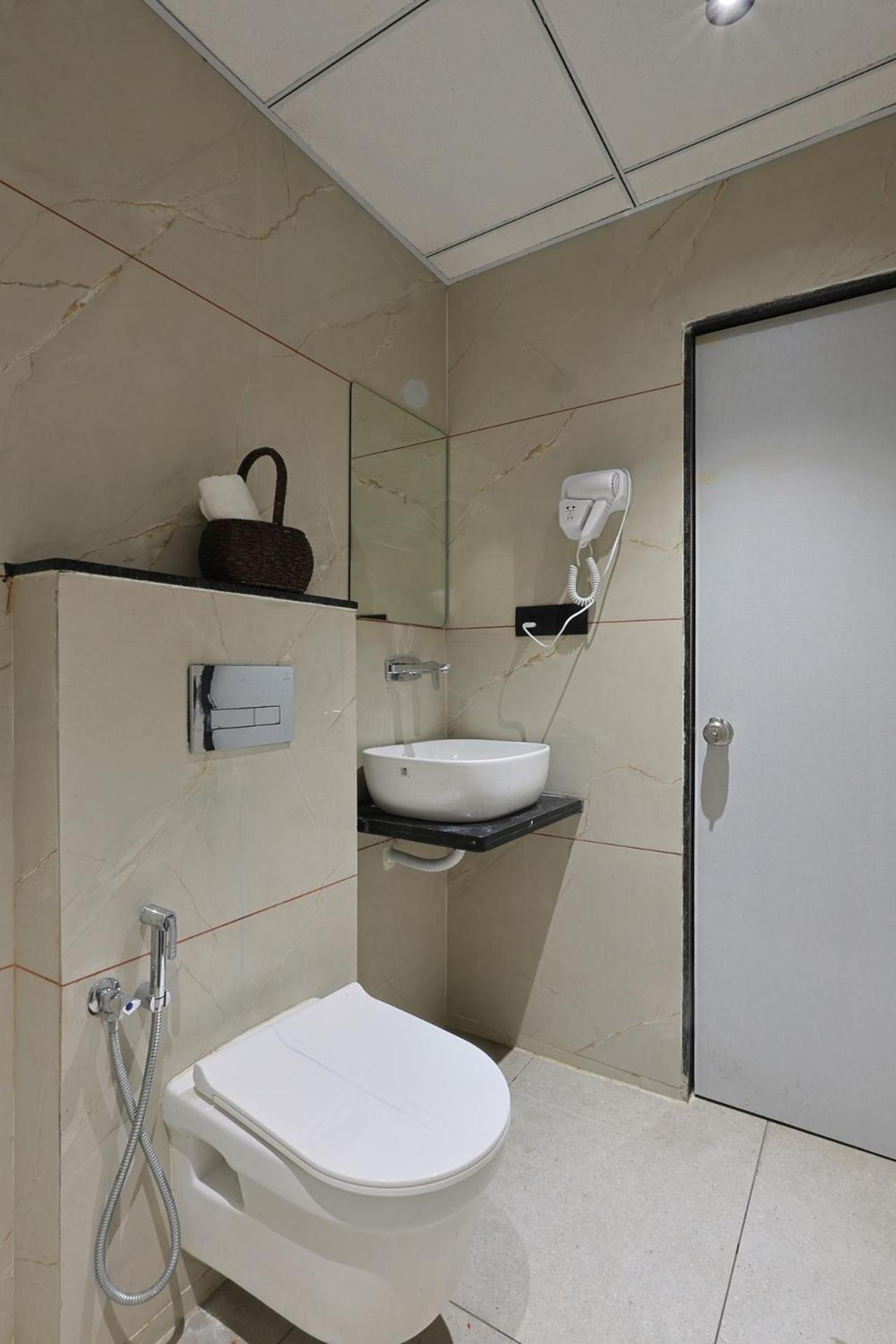 Hotel Royal Town Ahmedabad Exterior foto